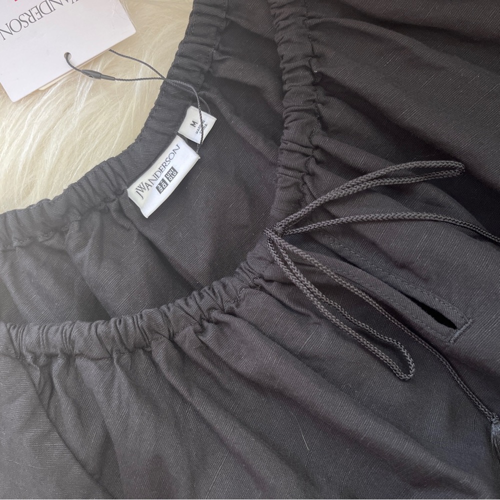 JW ANDERSON x UNIQLO  Linen Blend Gathered Dress in Black - Picture 4 of 5